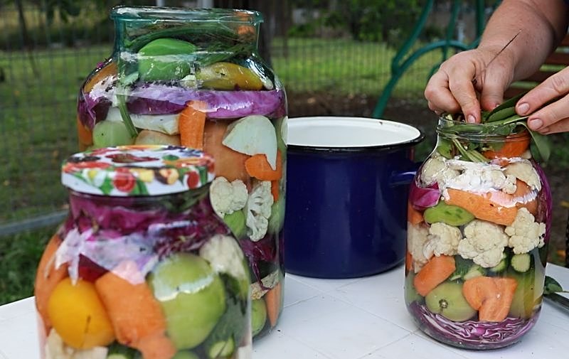 Sottaceti fatti in casa, un modo facile per conservare la verdura – Flavor  Addiction